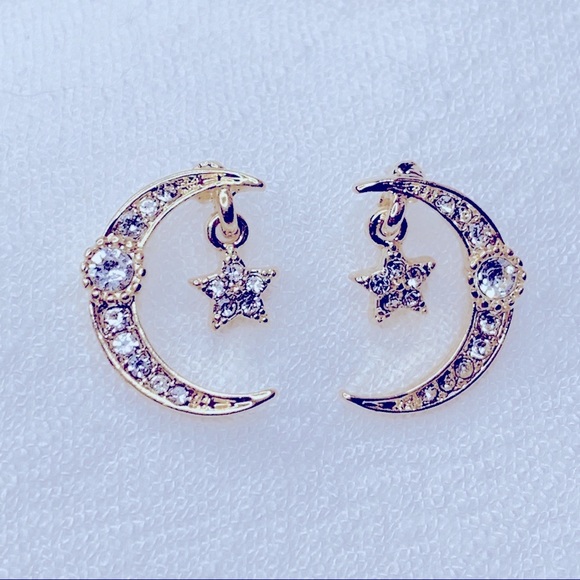 ❣️$25/3❣️ Moon and Dangle Star Rhinestones Earrings - Picture 5 of 9